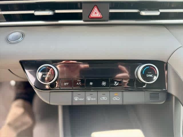 2025 Hyundai Elantra SEL - Photo 15