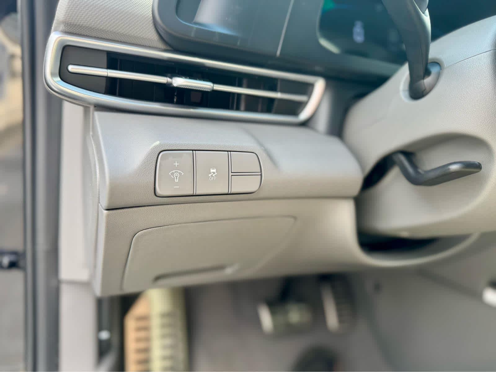 2025 Hyundai Elantra SEL - Photo 17