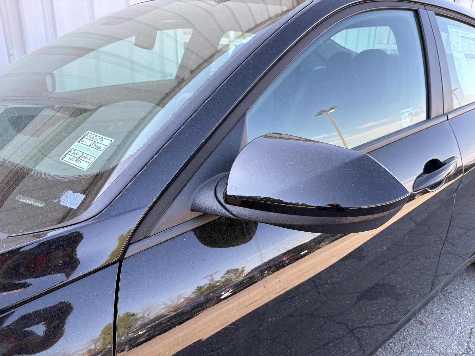 2025 Hyundai Elantra SEL - Photo 23