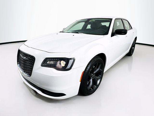 2023 Chrysler 300 Touring