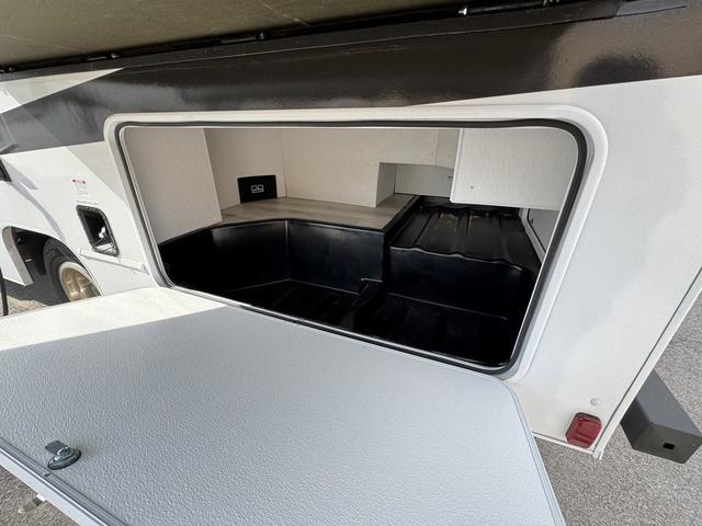 2025 Ford E-350 Cutaway Unknown