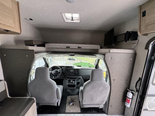 2025 Ford E-350 Cutaway Unknown