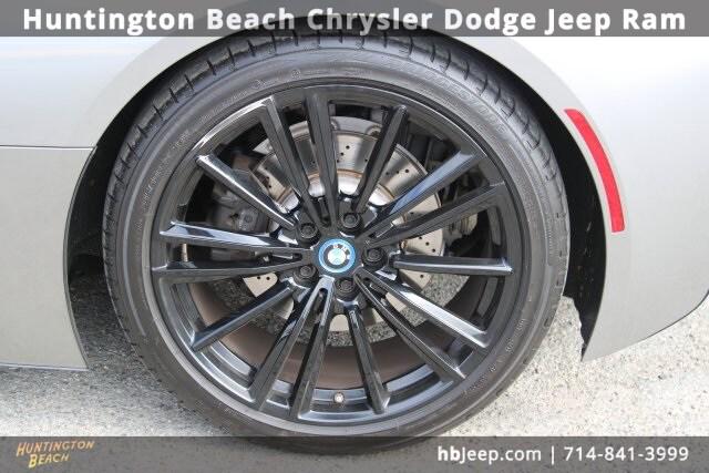 2019 BMW i8 Base