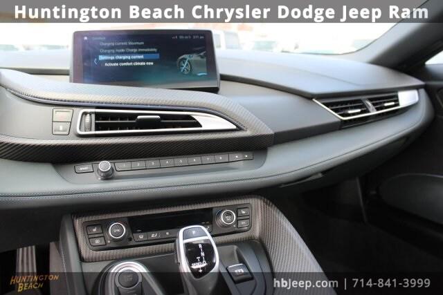 2019 BMW i8 Base
