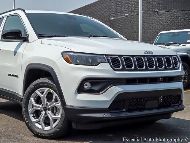 2025 Jeep Compass COMPASS LATITUDE 4X4