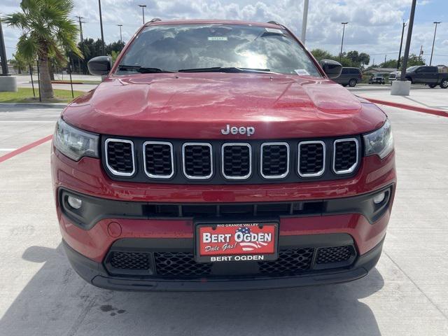 2025 Jeep Compass COMPASS LATITUDE 4X4