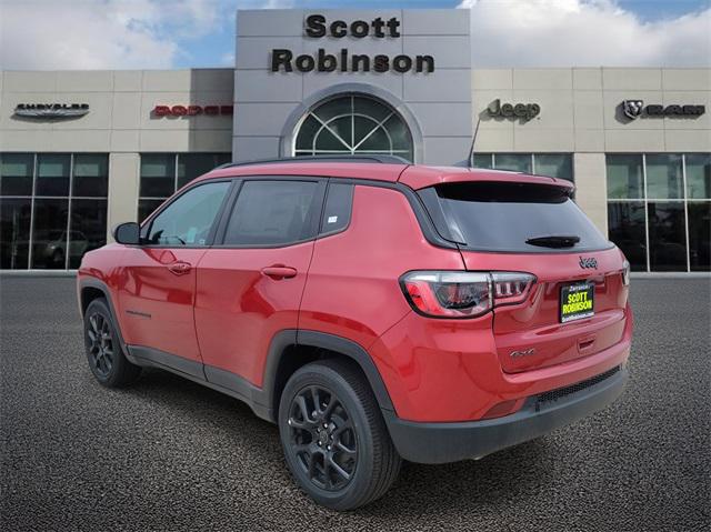 2025 Jeep Compass COMPASS LATITUDE 4X4