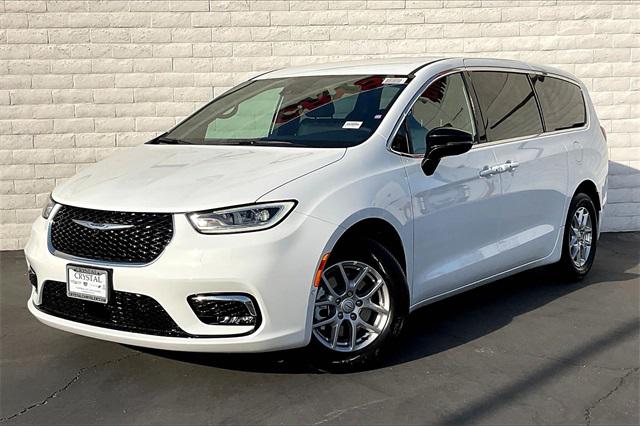 2025 Chrysler Pacifica PACIFICA SELECT