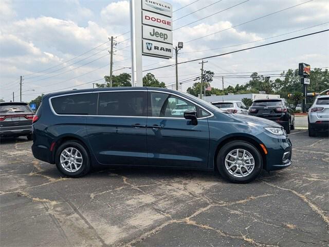2025 Chrysler Pacifica PACIFICA SELECT