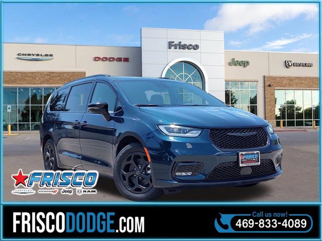 2025 Chrysler Pacifica Hybrid PACIFICA PLUG-IN HYBRID S APPEARANCE