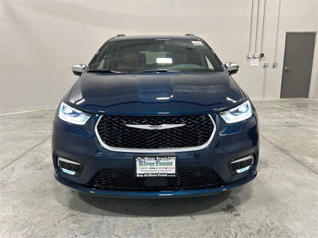 2025 Chrysler Pacifica Hybrid PACIFICA PLUG-IN HYBRID PINNACLE