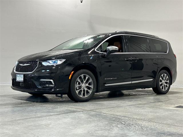 2025 Chrysler Pacifica Hybrid PACIFICA PLUG-IN HYBRID PINNACLE