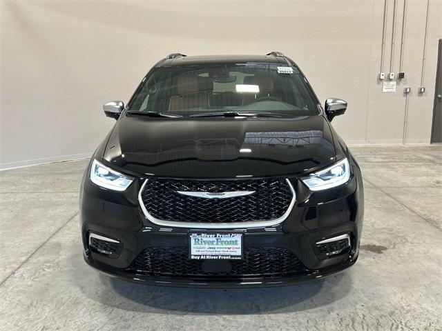 2025 Chrysler Pacifica Hybrid PACIFICA PLUG-IN HYBRID PINNACLE