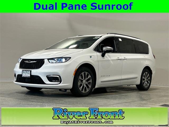 2025 Chrysler Pacifica Hybrid PACIFICA PLUG-IN HYBRID PINNACLE