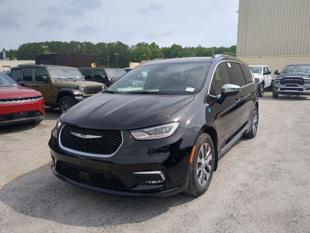 2025 Chrysler Pacifica Hybrid PACIFICA PLUG-IN HYBRID PINNACLE