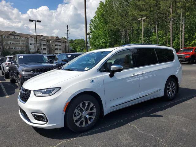 2025 Chrysler Pacifica Hybrid PACIFICA PLUG-IN HYBRID PINNACLE