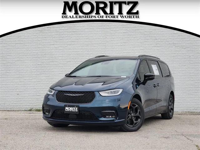 2025 Chrysler Pacifica Hybrid PACIFICA PLUG-IN HYBRID S APPEARANCE