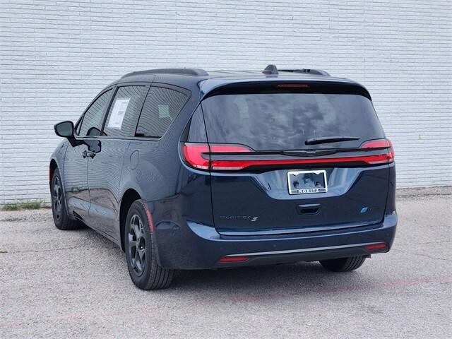 2025 Chrysler Pacifica Hybrid PACIFICA PLUG-IN HYBRID S APPEARANCE