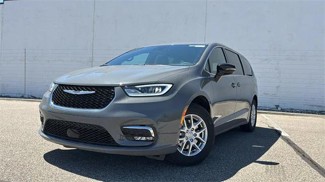 2025 Chrysler Pacifica PACIFICA SELECT
