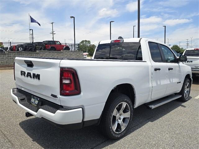 2025 RAM Ram 1500 RAM 1500 TRADESMAN QUAD CAB 4X2 64 BOX