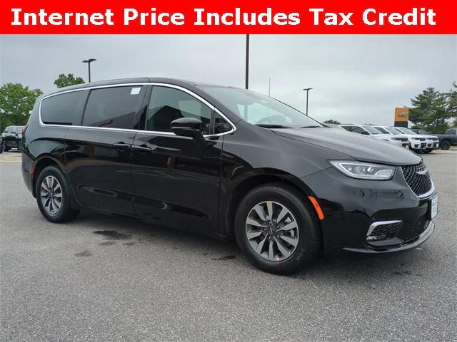 2025 Chrysler Pacifica Hybrid PACIFICA PLUG-IN HYBRID SELECT