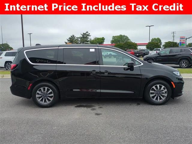 2025 Chrysler Pacifica Hybrid PACIFICA PLUG-IN HYBRID SELECT
