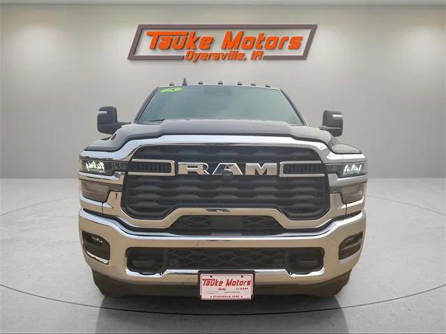 2025 RAM Ram 2500 RAM 2500 TRADESMAN CREW CAB 4X4 64 BOX