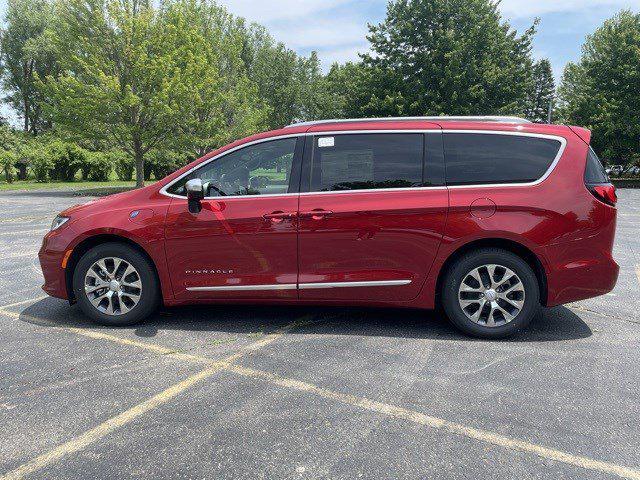 2025 Chrysler Pacifica Hybrid PACIFICA PLUG-IN HYBRID PINNACLE