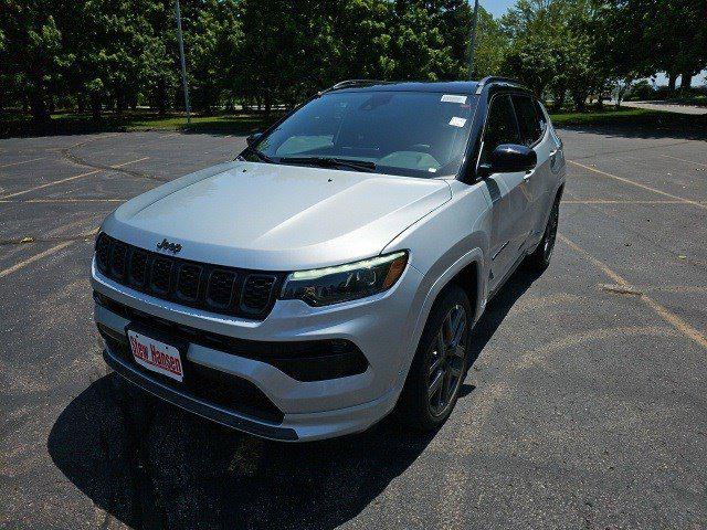 2025 Jeep Compass COMPASS LIMITED 4X4