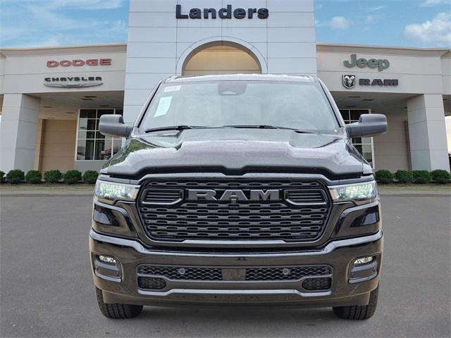 2025 RAM Ram 1500 RAM 1500 TRADESMAN QUAD CAB 4X2 64 BOX