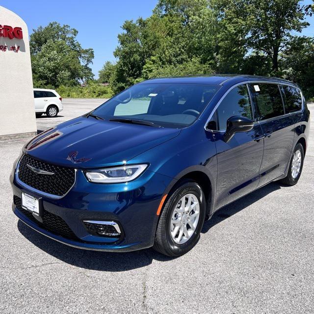 2025 Chrysler Pacifica PACIFICA SELECT