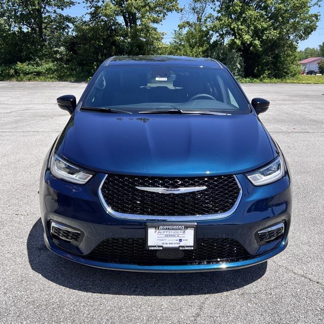 2025 Chrysler Pacifica PACIFICA SELECT