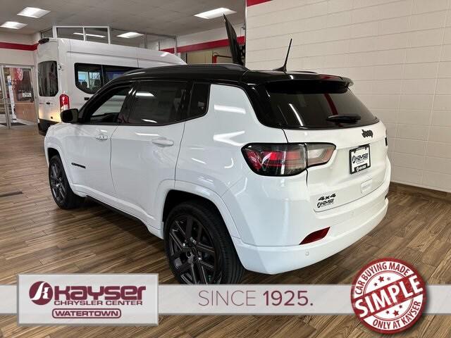2025 Jeep Compass COMPASS LIMITED 4X4