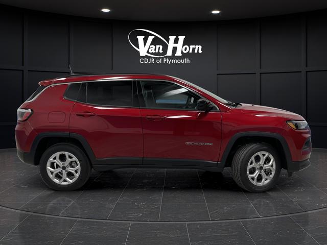 2025 Jeep Compass COMPASS LATITUDE 4X4