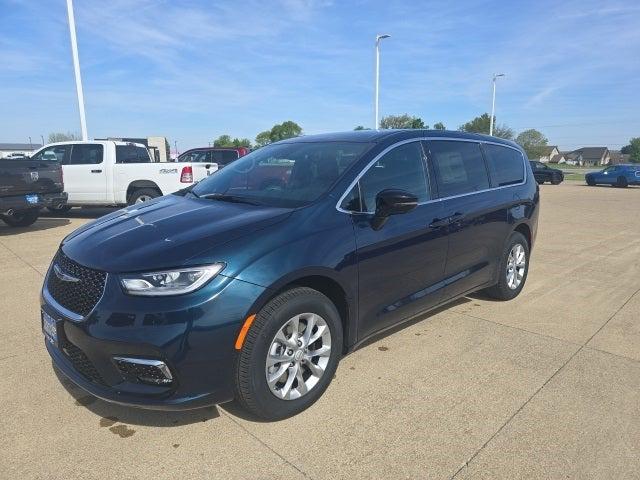 2025 Chrysler Pacifica PACIFICA SELECT AWD