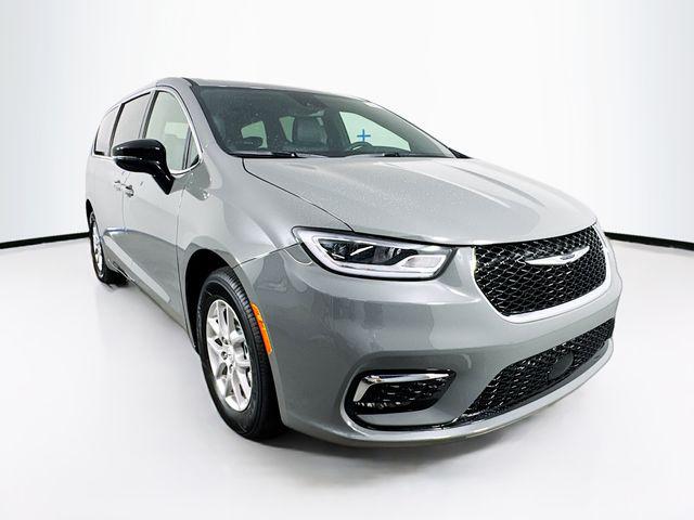 2025 Chrysler Pacifica PACIFICA SELECT