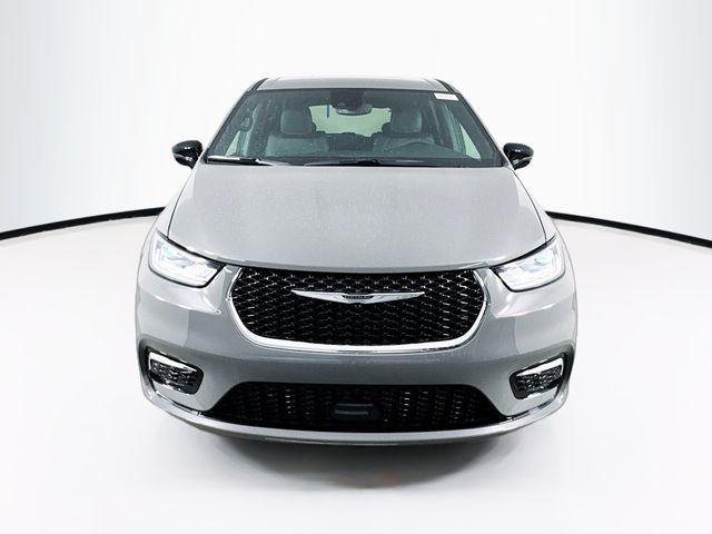 2025 Chrysler Pacifica PACIFICA SELECT
