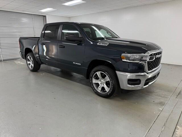 2025 RAM Ram 1500 RAM 1500 TRADESMAN CREW CAB 4X4 57 BOX