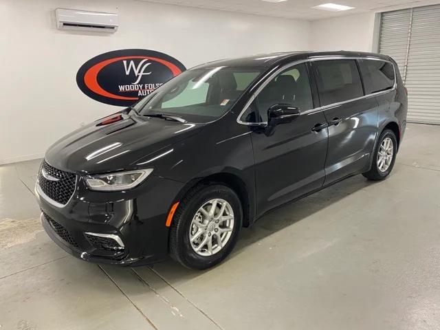 2025 Chrysler Pacifica PACIFICA SELECT