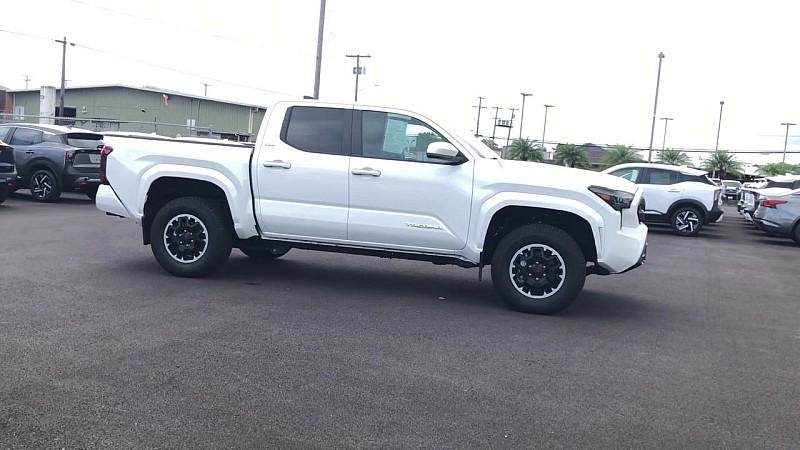 2024 Toyota Tacoma SR5 4WD