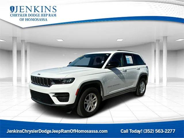 2023 Jeep Grand Cherokee Laredo 4x4