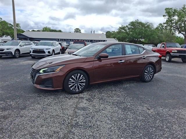 2023 Nissan Altima SV FWD