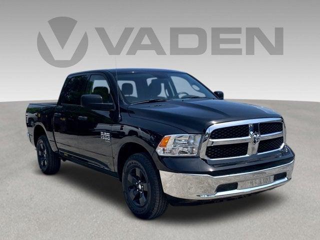 2022 RAM 1500 Classic SLT Crew Cab 4x4 57 Box
