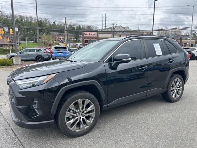 2022 Toyota RAV4 XLE Premium