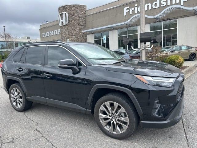 2022 Toyota RAV4 XLE Premium