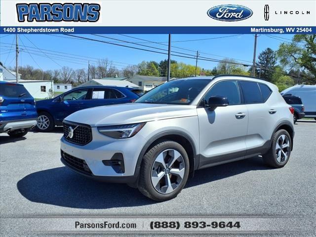2023 Volvo XC40 B5 Plus Dark Theme for sale in Martinsburg, WV