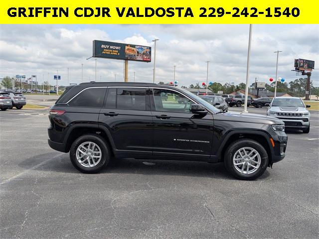 2025 Jeep Grand Cherokee GRAND CHEROKEE LAREDO X 4X2