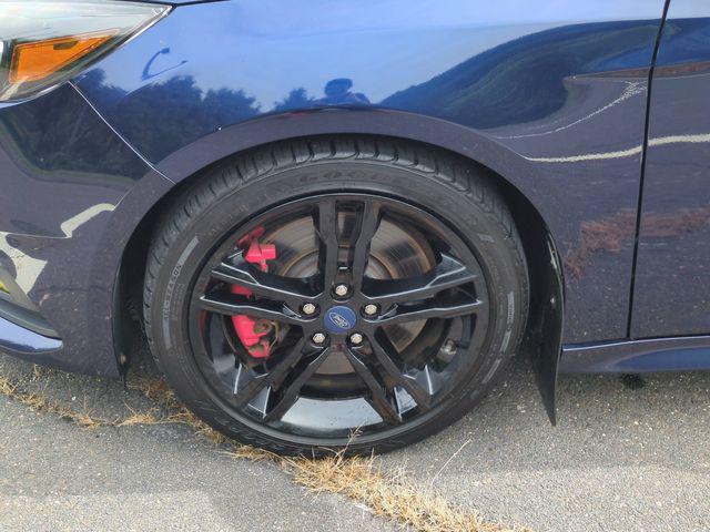 2017 Ford Focus ST