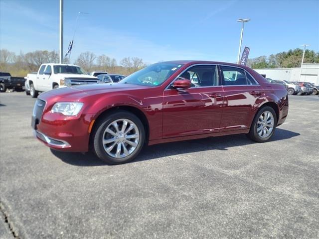 2019 Chrysler 300 Touring L AWD