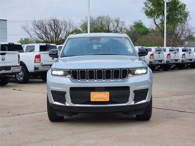 2023 Jeep Grand Cherokee L Laredo 4x4
